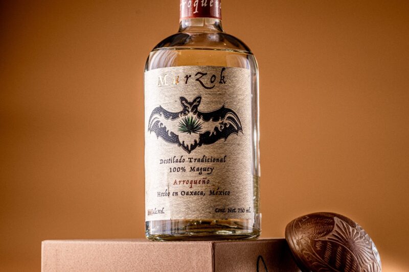 «El Mezcal es como el Amor, hay que Tratarlo con Respeto»: La Filosofía de Murzok.